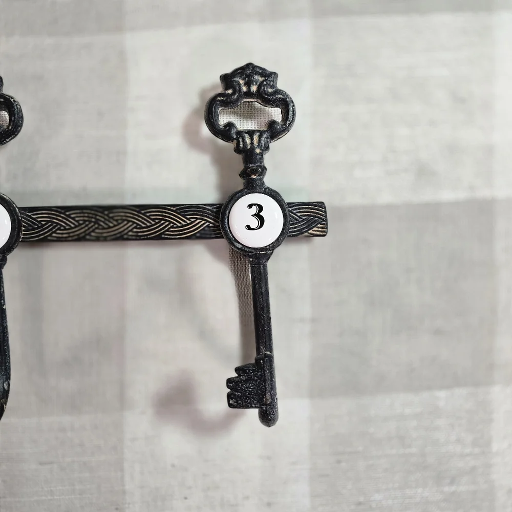 3 Hanging Bent Key Cast Iron Hook Coat Rack Antique Style Rustic Wall Decor